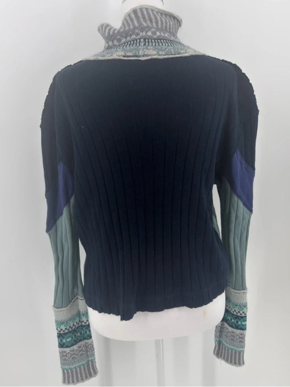 Free People Size Small Navy‎ & Teal Ribbed Colorblock Sweater
